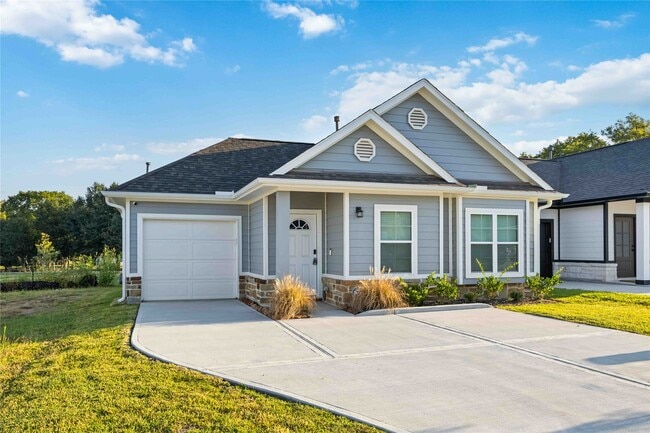 Building Photo - 11824 E Gate Dr