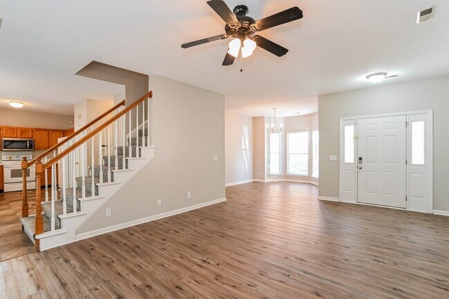 Building Photo - 8914 Clifton Meadow Dr