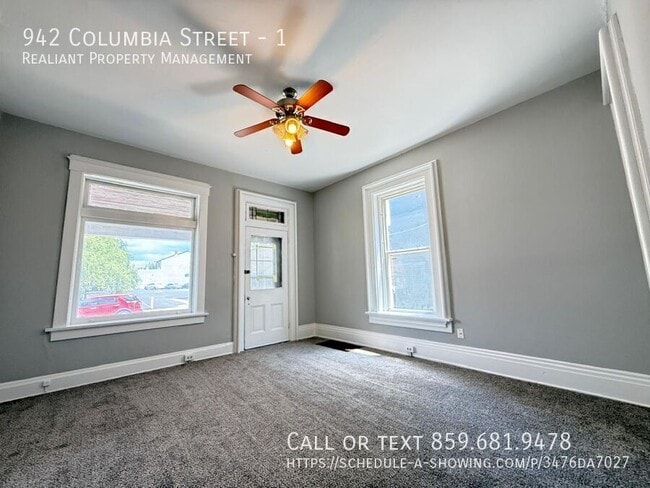Building Photo - 942 Columbia St