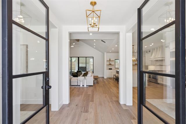 Foto del edificio - 4042 Mendenhall Dr