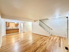 Building Photo - 4527 Starflower Dr