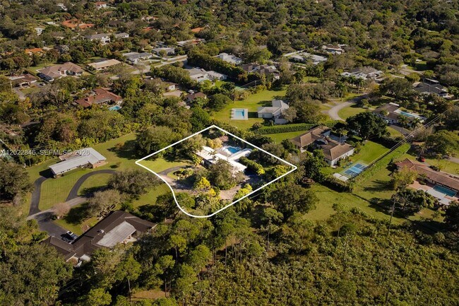 Foto del edificio - 7290 SW 77th Terrace