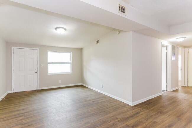 Foto del edificio - 9711 Waynesboro Ave