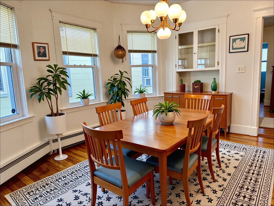 Primary Photo - 70 Raymond Ave
