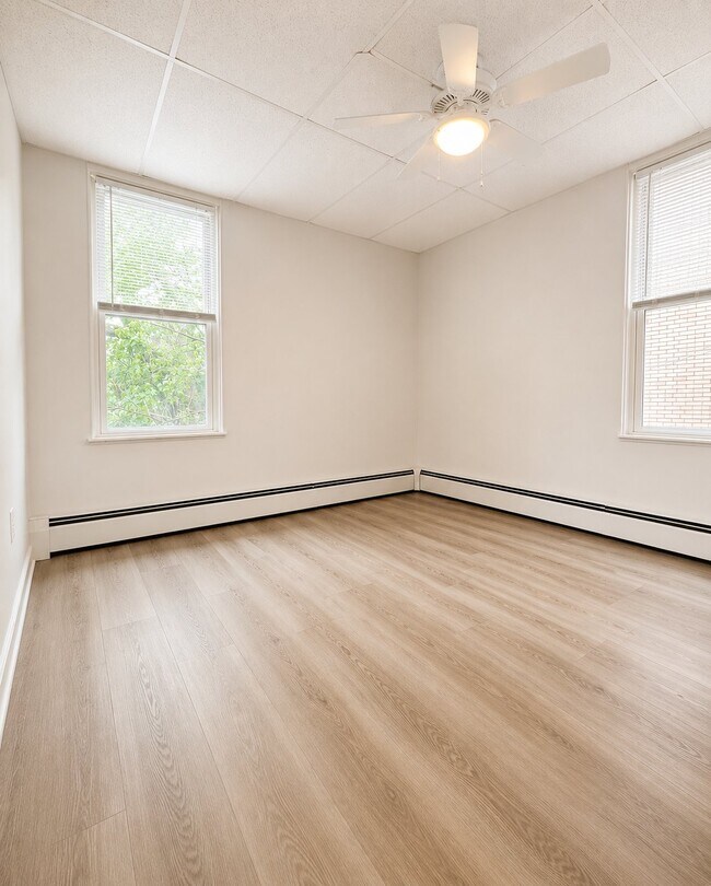 Foto del edificio - 61 N Linwood Ave
