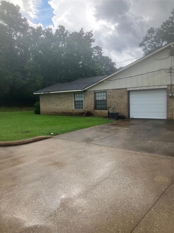 Primary Photo - 3502 Boettcher Dr