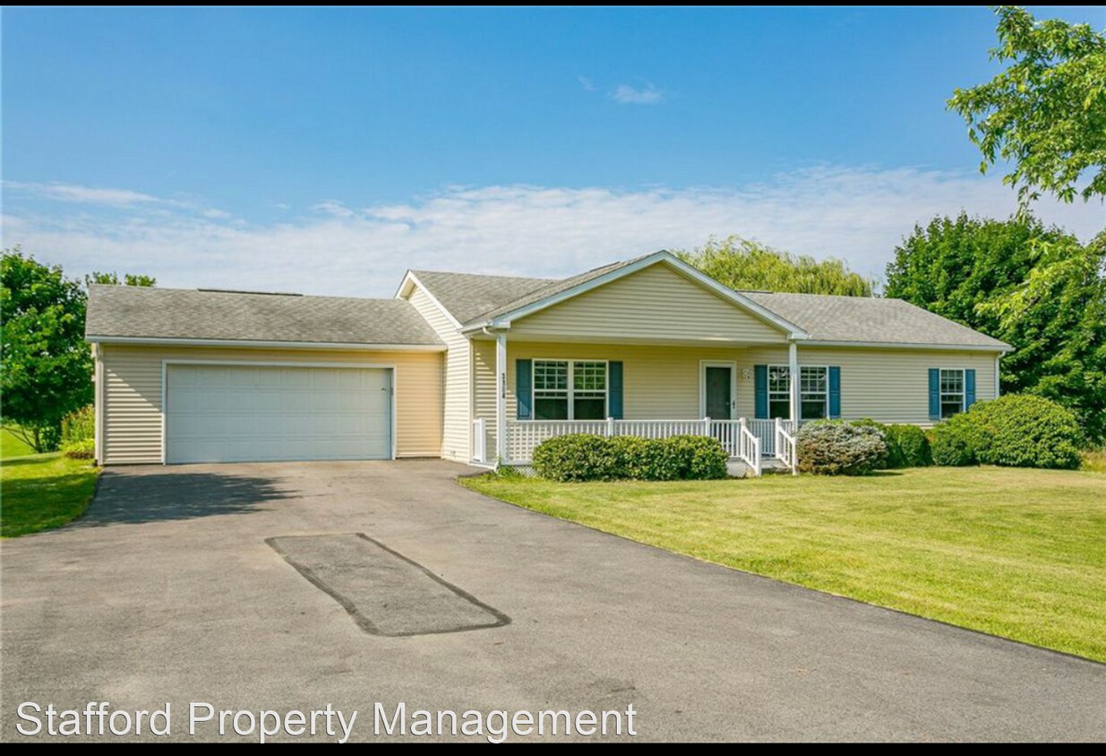 Primary Photo - 3 br, 2 bath House - 3104 Lake to Lake Rd