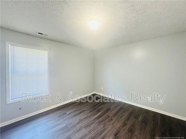Building Photo - 233 Bahia Ln