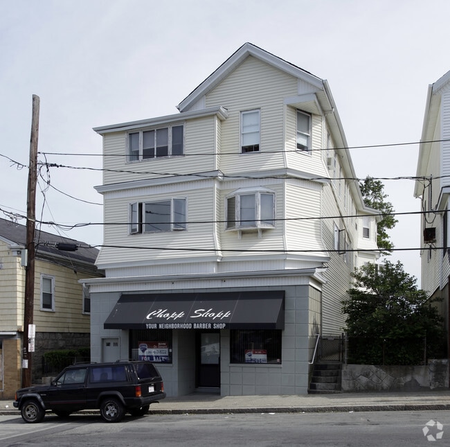 284 Columbia St Fall River, MA 02721 Rentals Fall River, MA