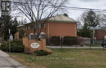 Building Photo - 575 Gainsborough Rd