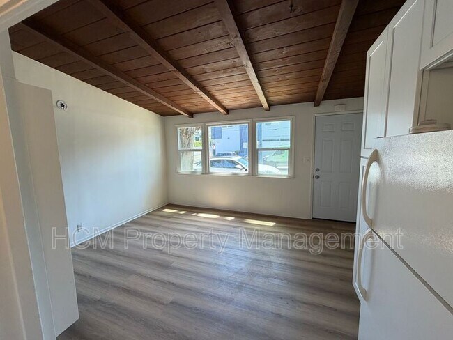 Foto del edificio - 12331 Havelock Ave