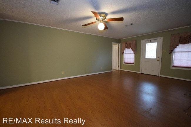 Building Photo - 3 br, 2 bath House - 130 Timber Ridge Circle