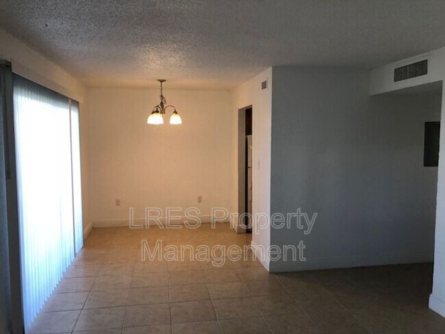 Foto del edificio - 4725 S Texas Ave