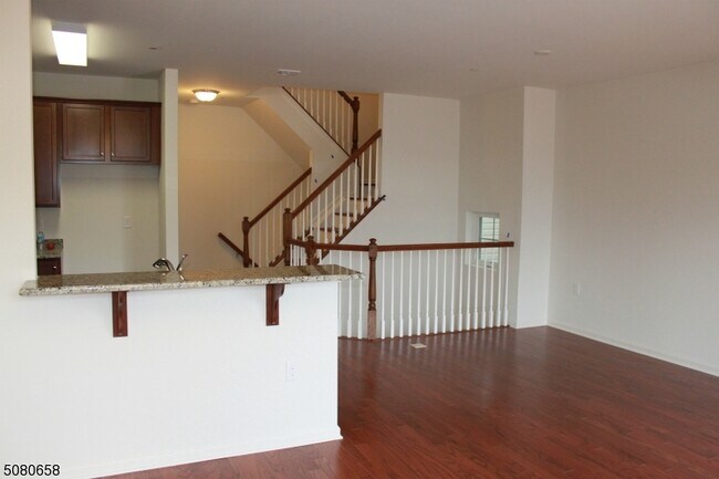 Foto del edificio - 506 Waterview Ct