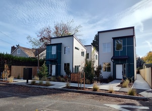 Building Photo - 4274 NE Going St