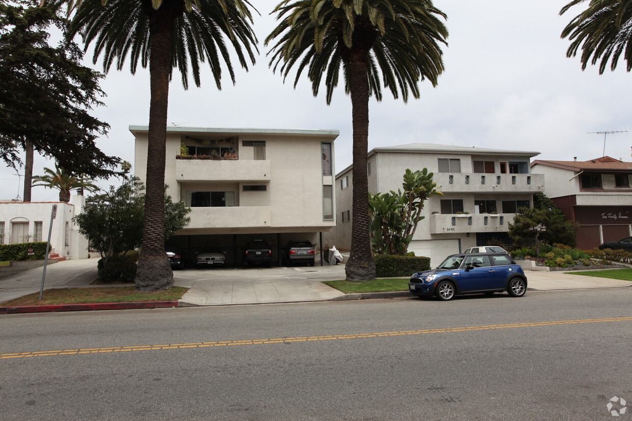 Primary Photo - 1037 Lincoln Blvd