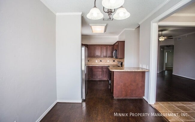 Foto del edificio - 6125 8th Dr