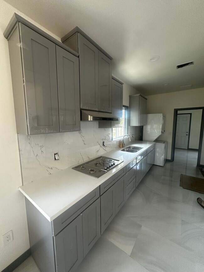 Foto del edificio - 2304 W Cubbon St