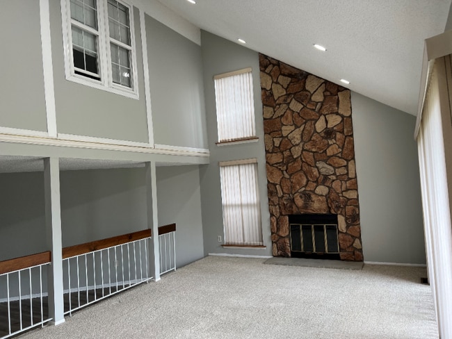 Building Photo - 999 Westgate Dr