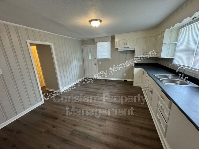 Foto del edificio - 1505 Dexter Ave