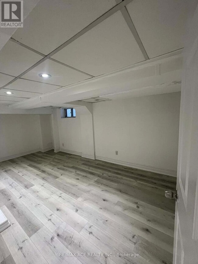 Building Photo - 12 Mahoney Ave