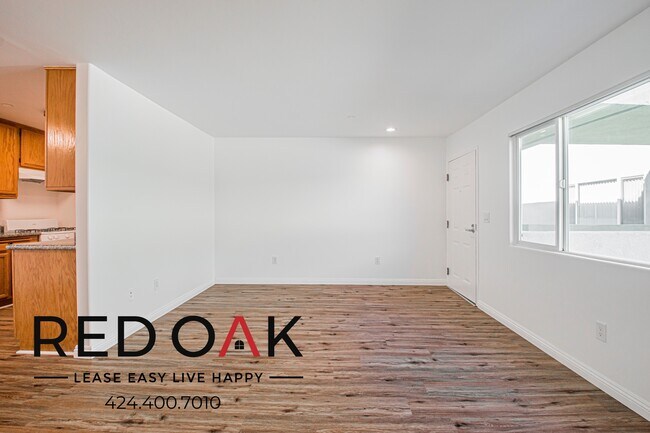 Foto del edificio - 326 S Westlake Ave