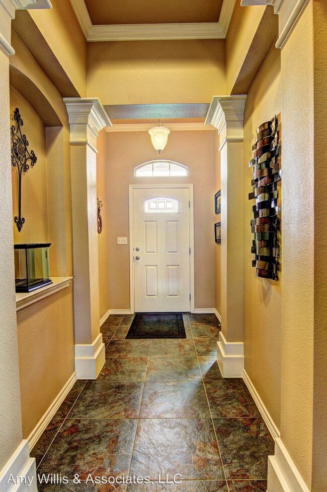 Building Photo - 3213 Wood Creek Dr