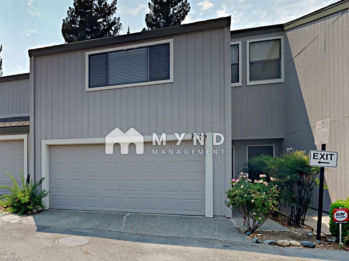 Primary Photo - 3 br, 2 bath Townhome - 7856 Hampton Ln