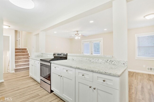 Building Photo - 2273 Green Hawk Ct