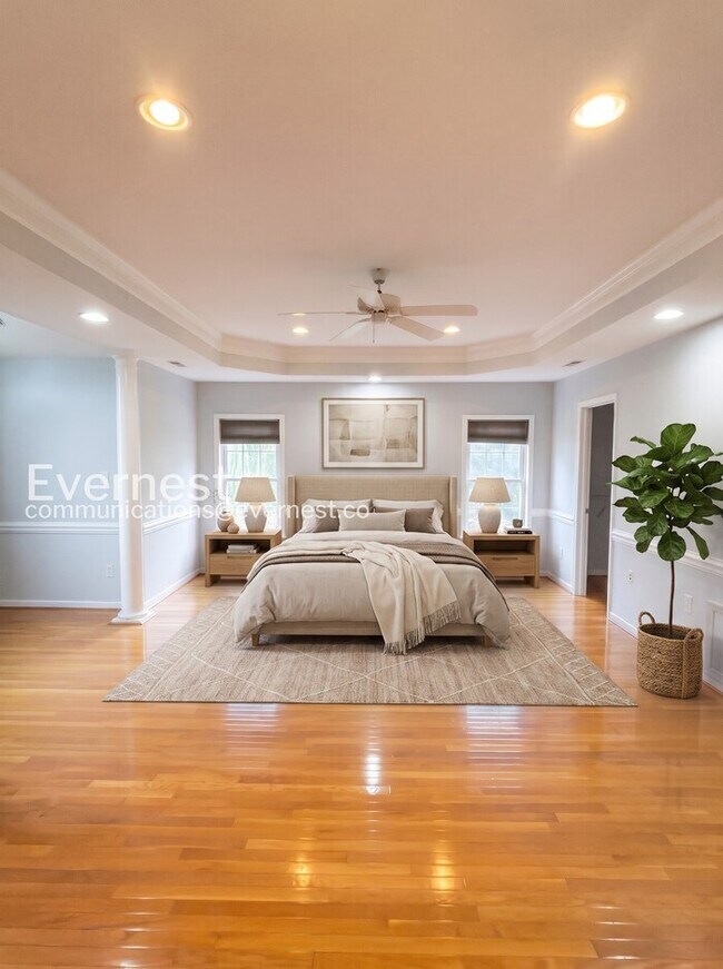 Foto del edificio - 6 Bed/4 Bath Home with Modern Amenities / Available Now!