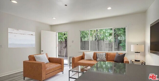 Foto del edificio - 656 Indiana Ave