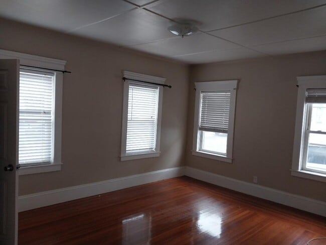 Building Photo - 43 Sachem St