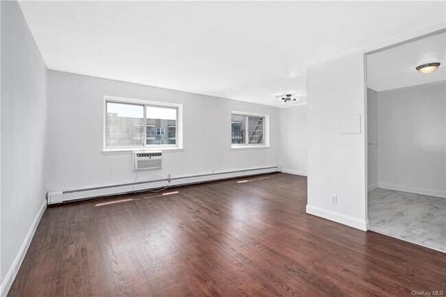 Foto del edificio - 395 Westchester Ave