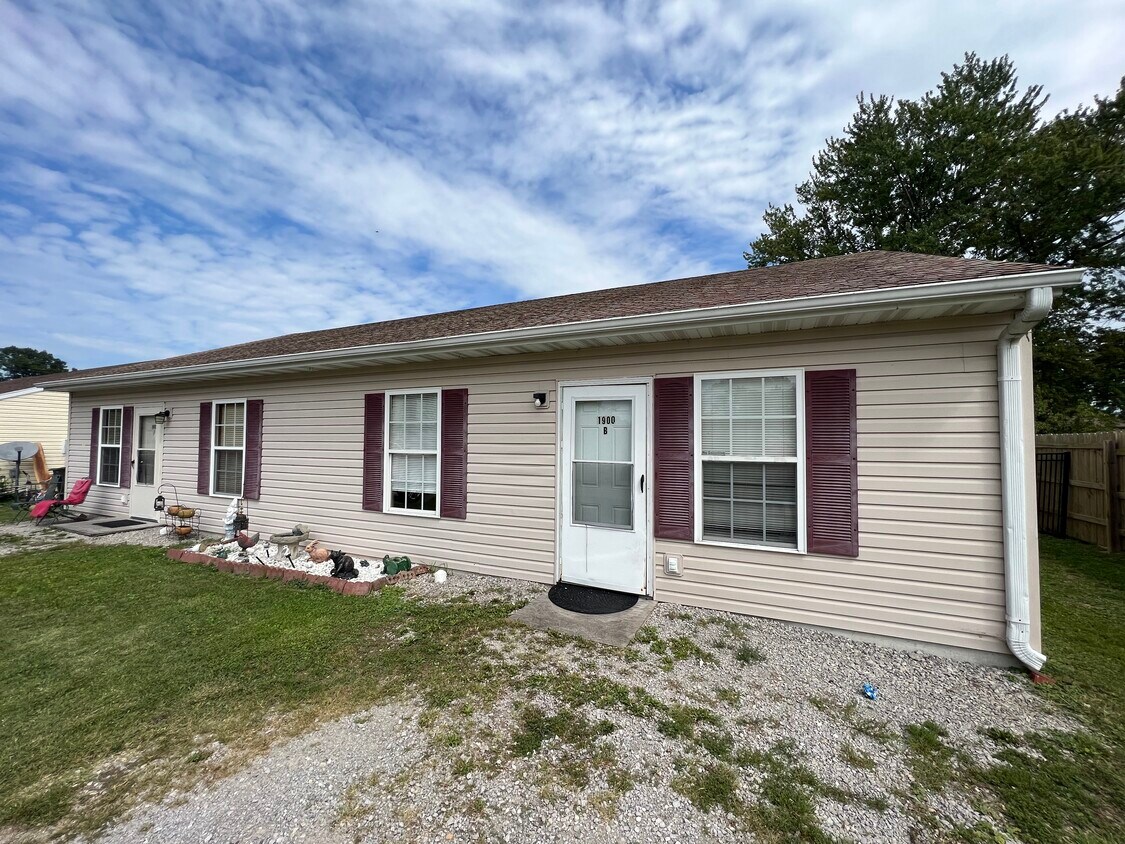 1900 Dunham Dr Unit B, Fulton, MO 65251 Apartments in Fulton, MO