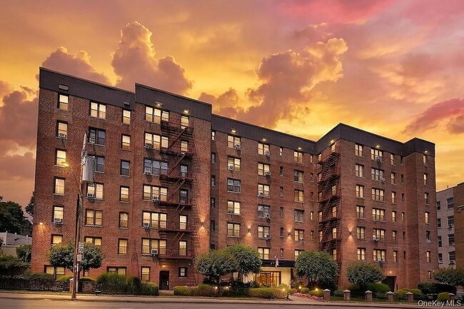 Building Photo - 77 Bronx River Rd