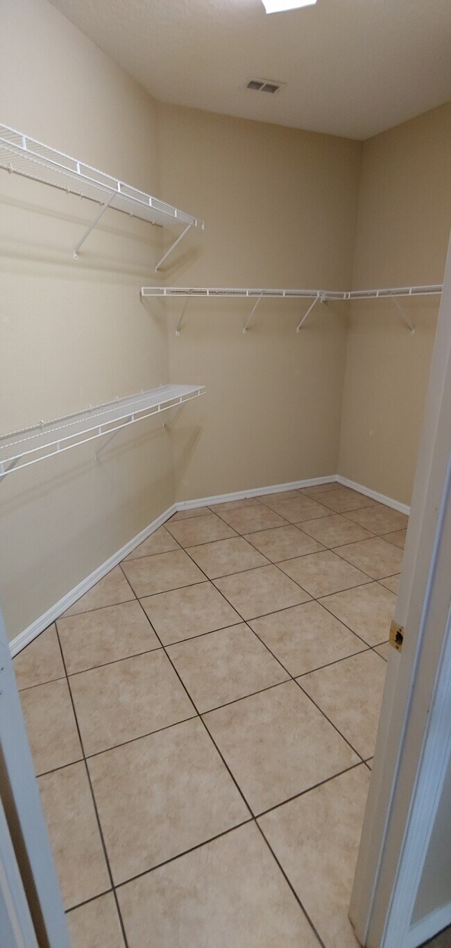 Building Photo - 14545 Cedar Branch Way
