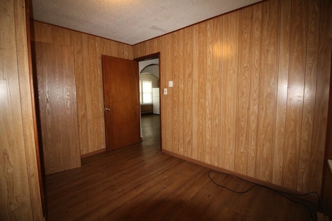Building Photo - 2 br, 1 bath House - 150 Modern