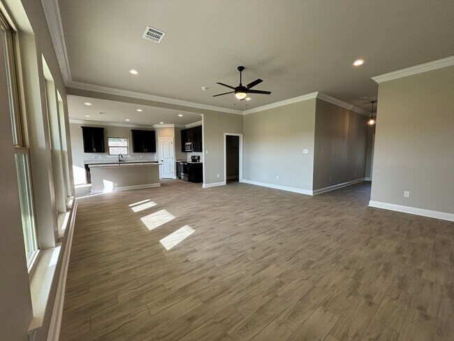 Building Photo - BRAND NEW 4 BEDROOM NORTH BOSSIER HOME