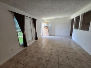 Building Photo - 9802 Sagepike Dr