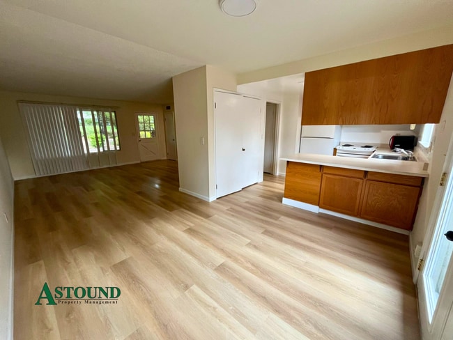 Building Photo - 68 Fountainhead Ct