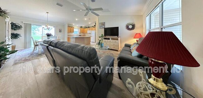 Foto del edificio - 2156 Crawford Ct