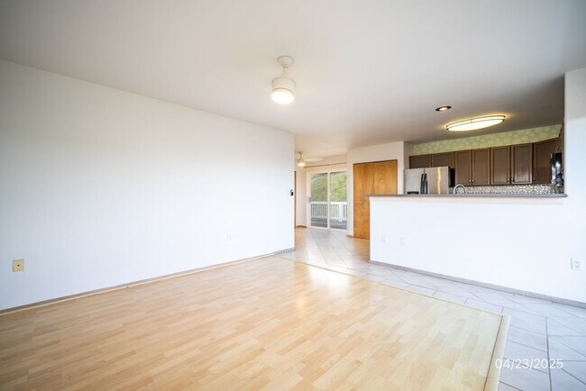 Building Photo - $3500.00 | 3br/2ba All Utilities Included ...