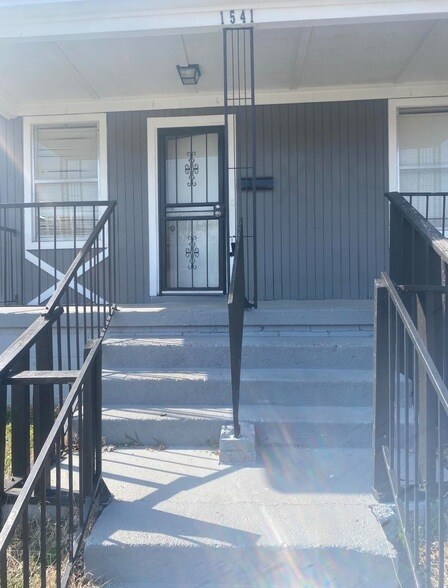 1541 Patton St