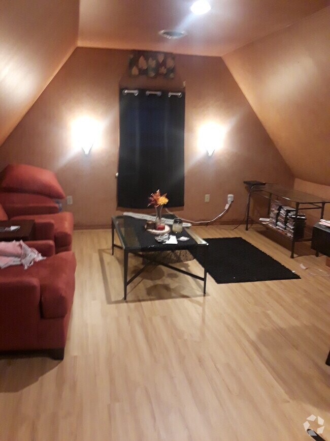 Apartments For Rent in Muncy Valley, PA with High Ceilings 1 Rentals