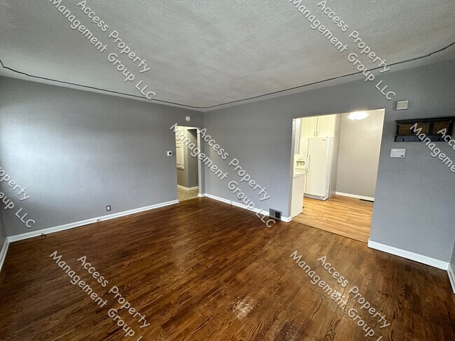 Foto del edificio - 4040 Costa Ave NE