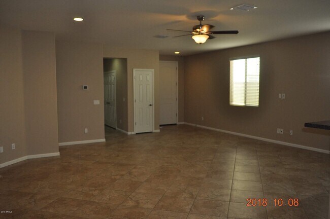 Foto del edificio - 20869 W Glen St