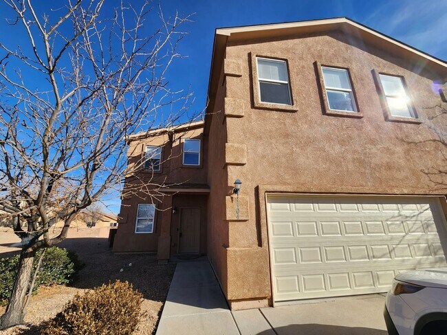 Foto del edificio - Amazing, Large 3 Bedroom Home in Southwest Albuquerque. Refrigerated Air, 2 Car Garage