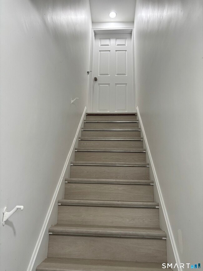 Foto del edificio - 23 Roosevelt Ave