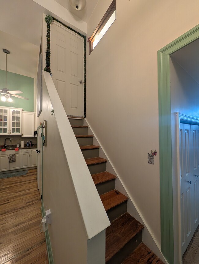 Foto del edificio - 518 Gregory Ave