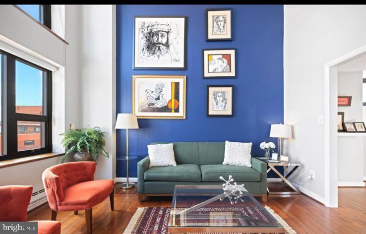 Foto principal - 1021 Arlington Blvd